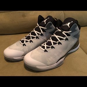 Jordan Super.Fly 3 white/black wolf grey US 13